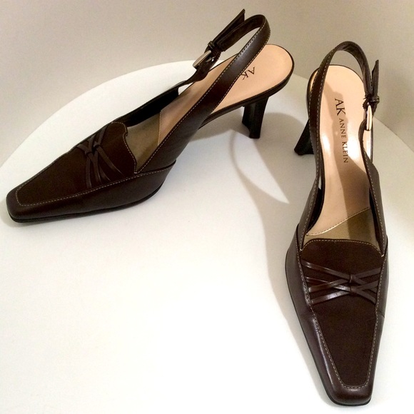 Anne Klein dark brown leather slingback heels - Picture 2 of 5